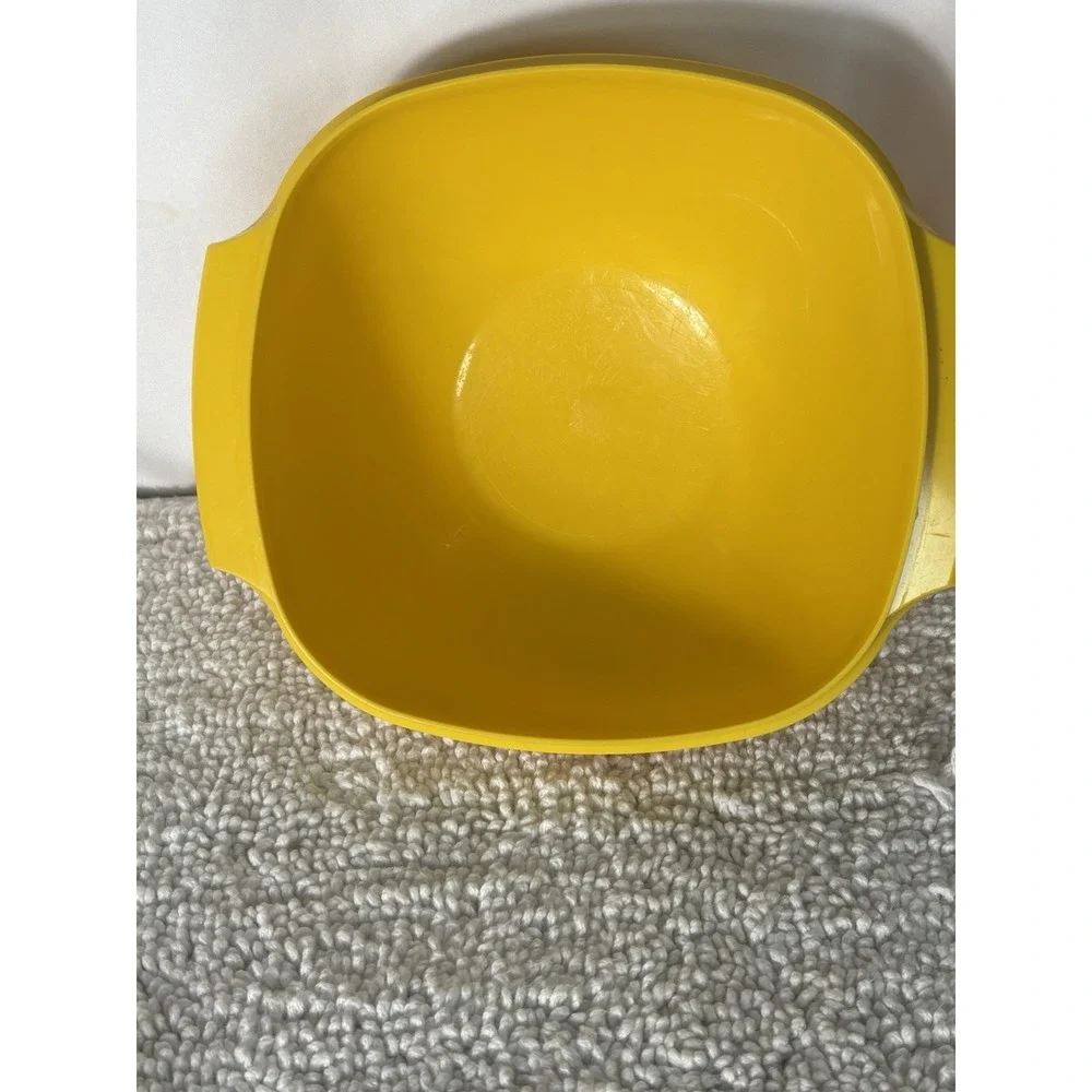 VTG Tupperware 836-6, 838-3, 840-2, 858-4 Storage 7 Piece Set